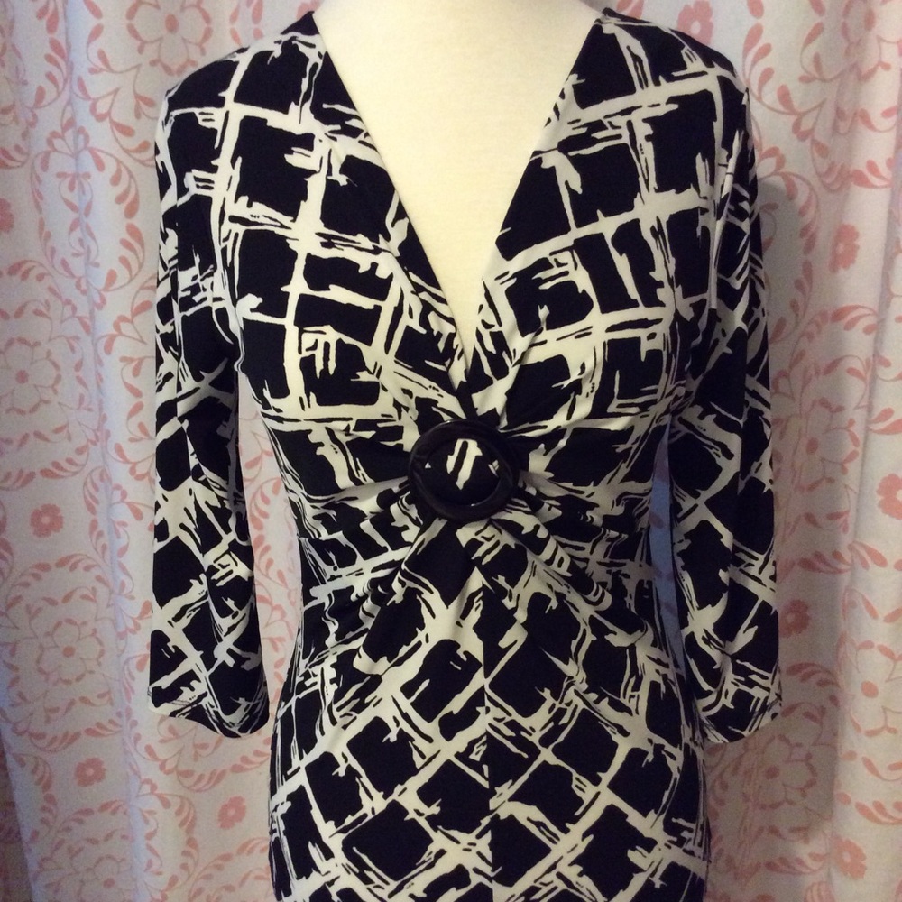 Creative Design Works V-Neck Top